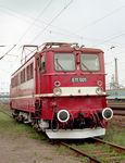 E11 001