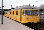 726 001 mit 725 001 am 21.04.82 in Heidelberg Hbf